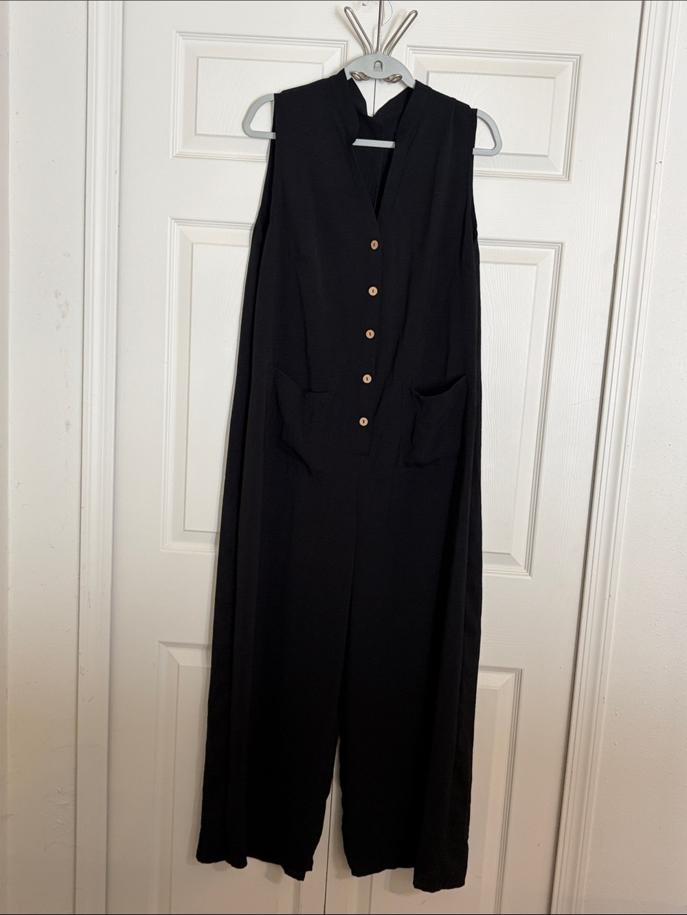 SHEIN Black Sleeveless Button-Front Wide-Leg Jumpsuit